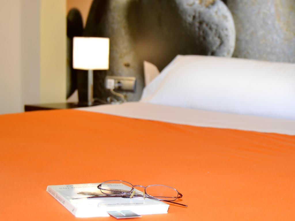 Hostal Bajo La Muralla Θαμόρα Δωμάτιο φωτογραφία