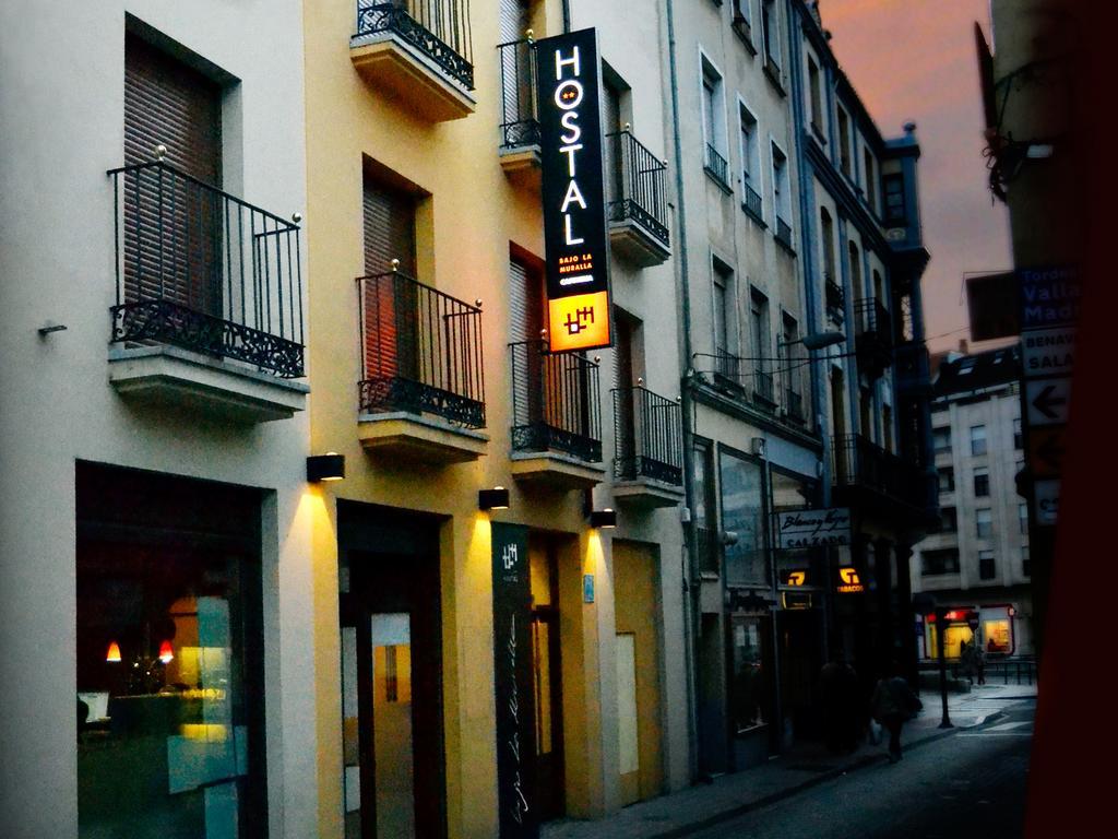Hostal Bajo La Muralla Θαμόρα Εξωτερικό φωτογραφία