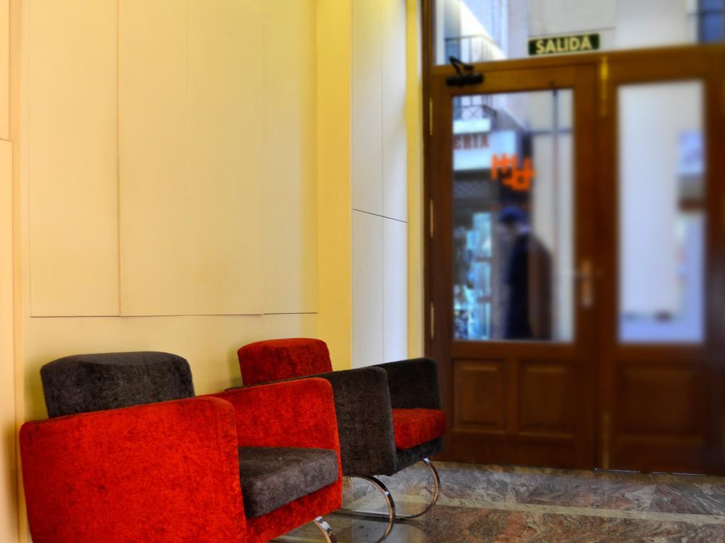 Hostal Bajo La Muralla Θαμόρα Εξωτερικό φωτογραφία